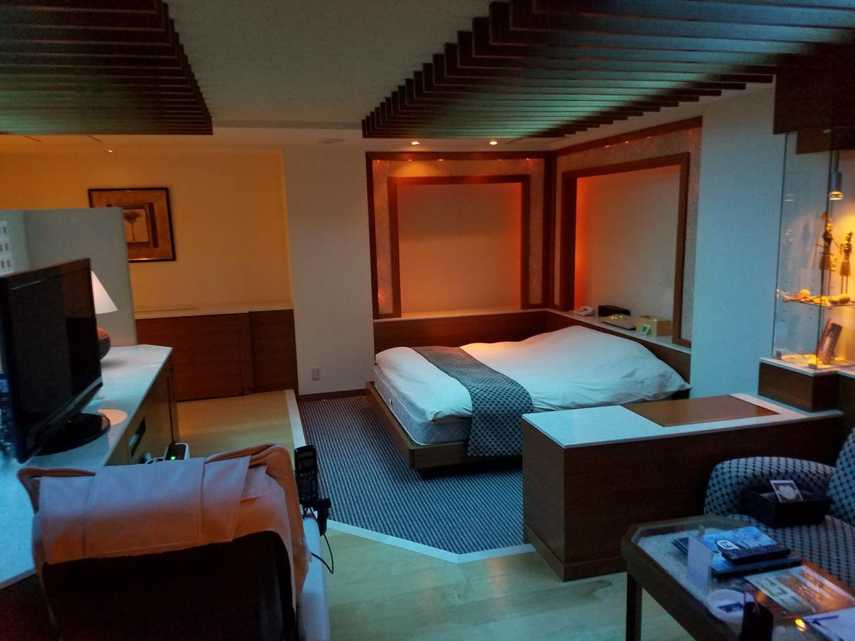 Eight Prince Hotel -Adult Only- Τοκοροζάβα Εξωτερικό φωτογραφία
